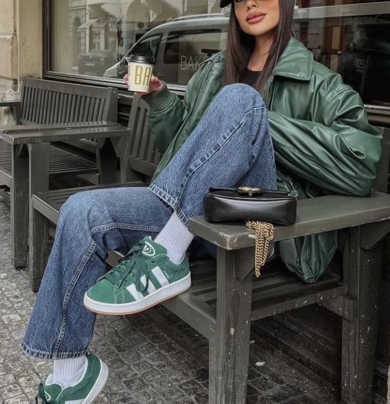 Жіночі черевики Adidas